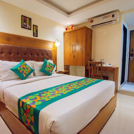 Treebo Anam International Hotell Mumbai Exteriör bild
