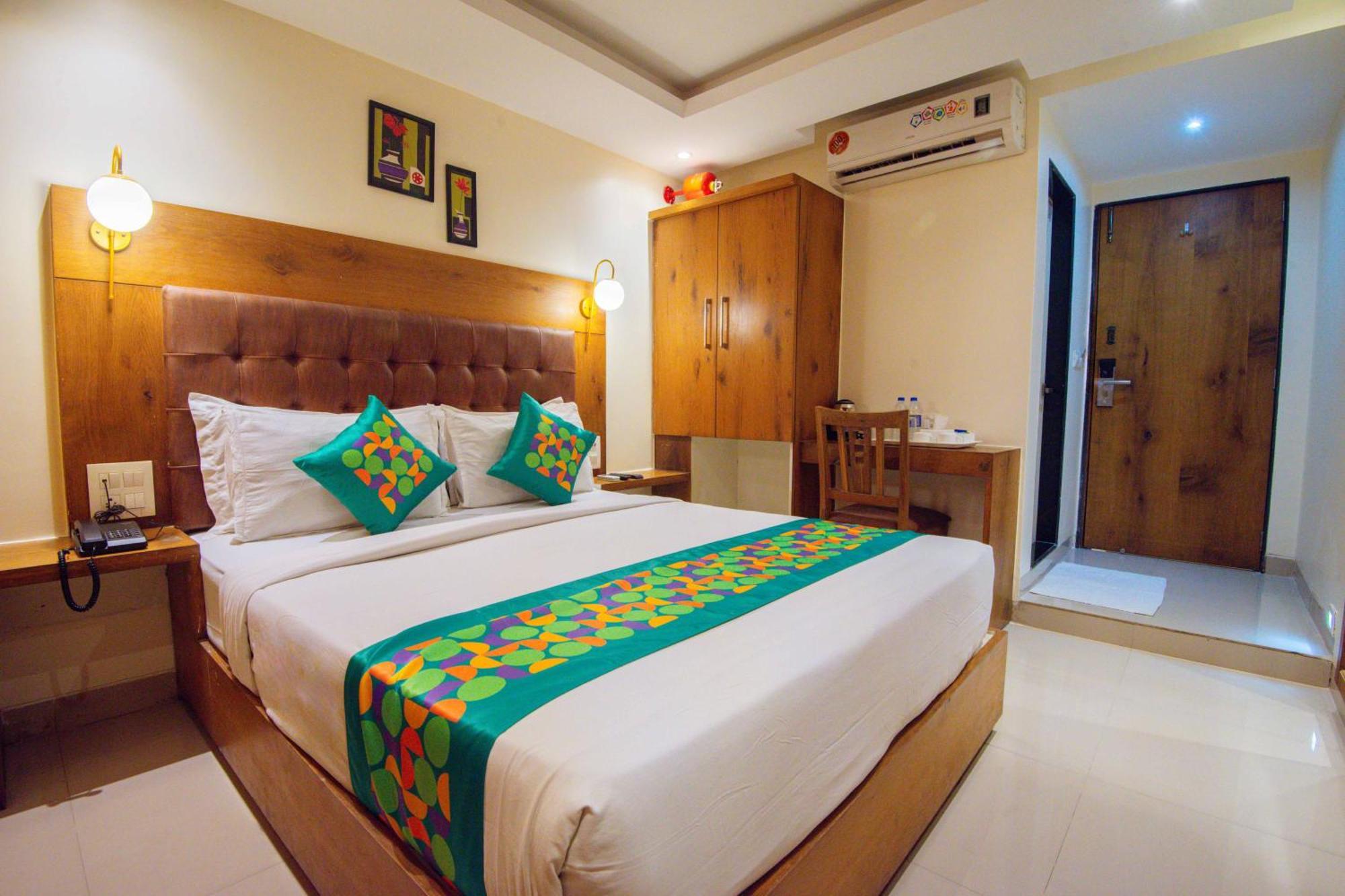 Treebo Anam International Hotell Mumbai Exteriör bild